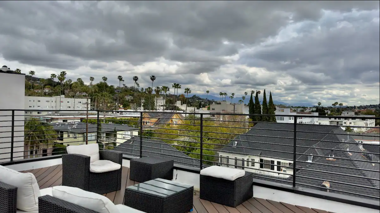 Mundo Rentals Rooftop